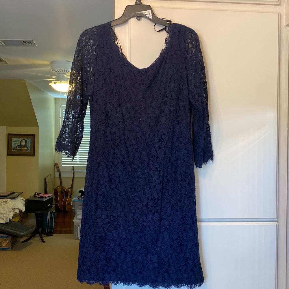 Diane vonFurstenberg lace cocktail dress